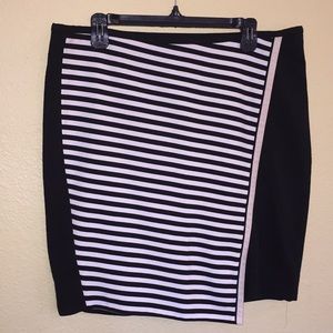 White House Black Market Skirt